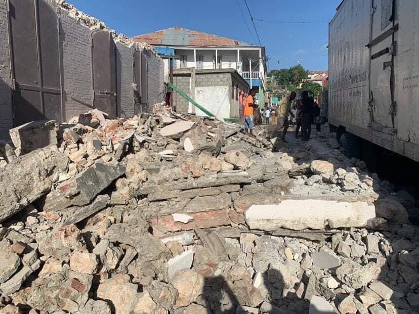 O Haiti se recupera de um terremoto de grande magnitude